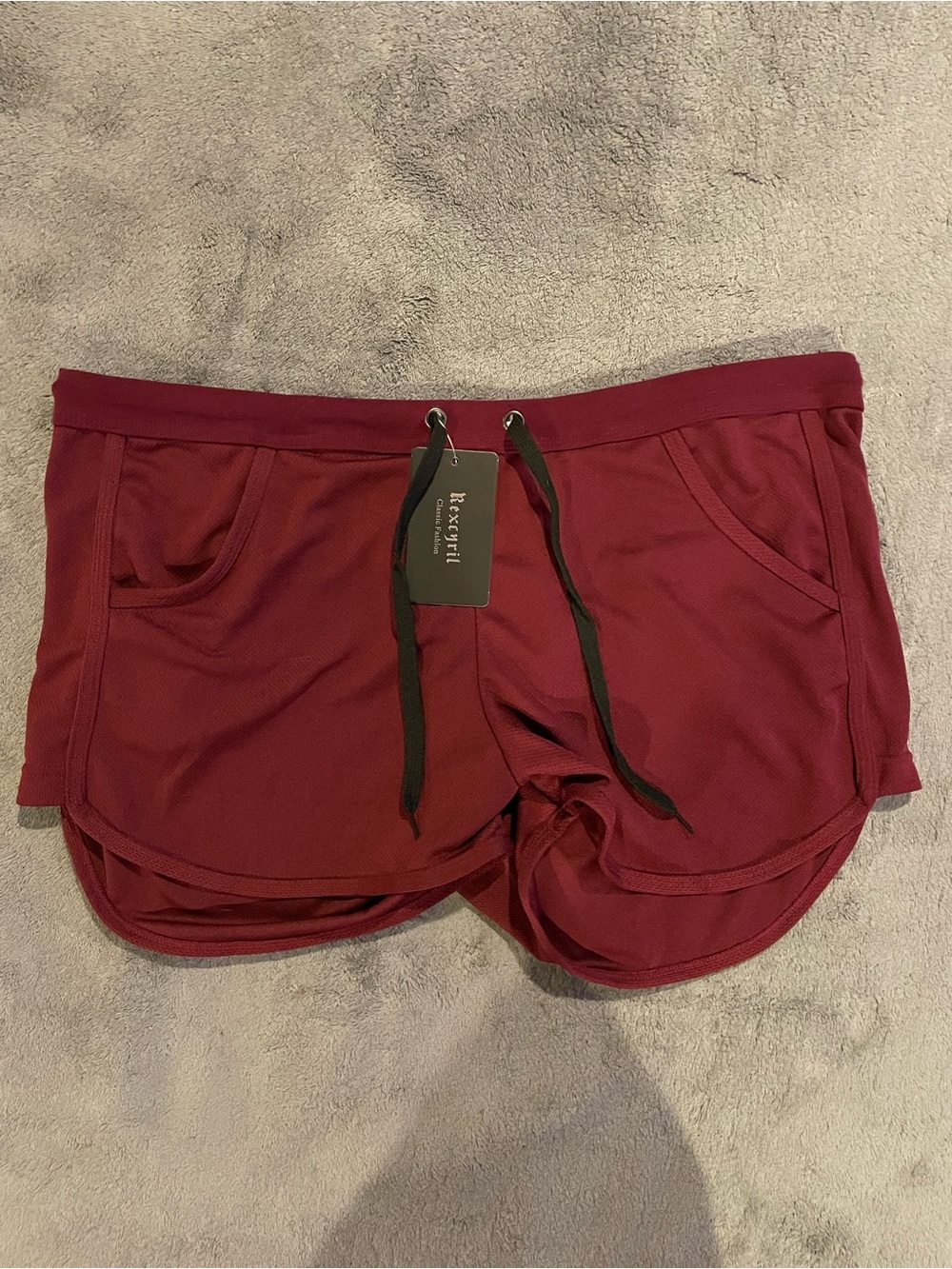 Rexcyril Plus Size Gym Shorts Women’s US Size XXXL Maroon Drawstring Pockets